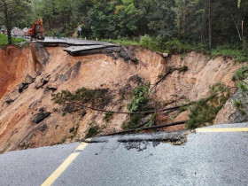  - Lâm Đồng công bố tình trạng khẩn cấp đối với đèo Mimosa sau vụ sạt lở trong đêm