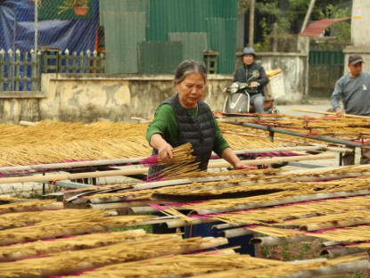Từ làng hương xạ doanh thu tiền tỷ ở Hưng Yên: Bài học 'nâng chất' cho ngành nghề nông thôn TP.HCM