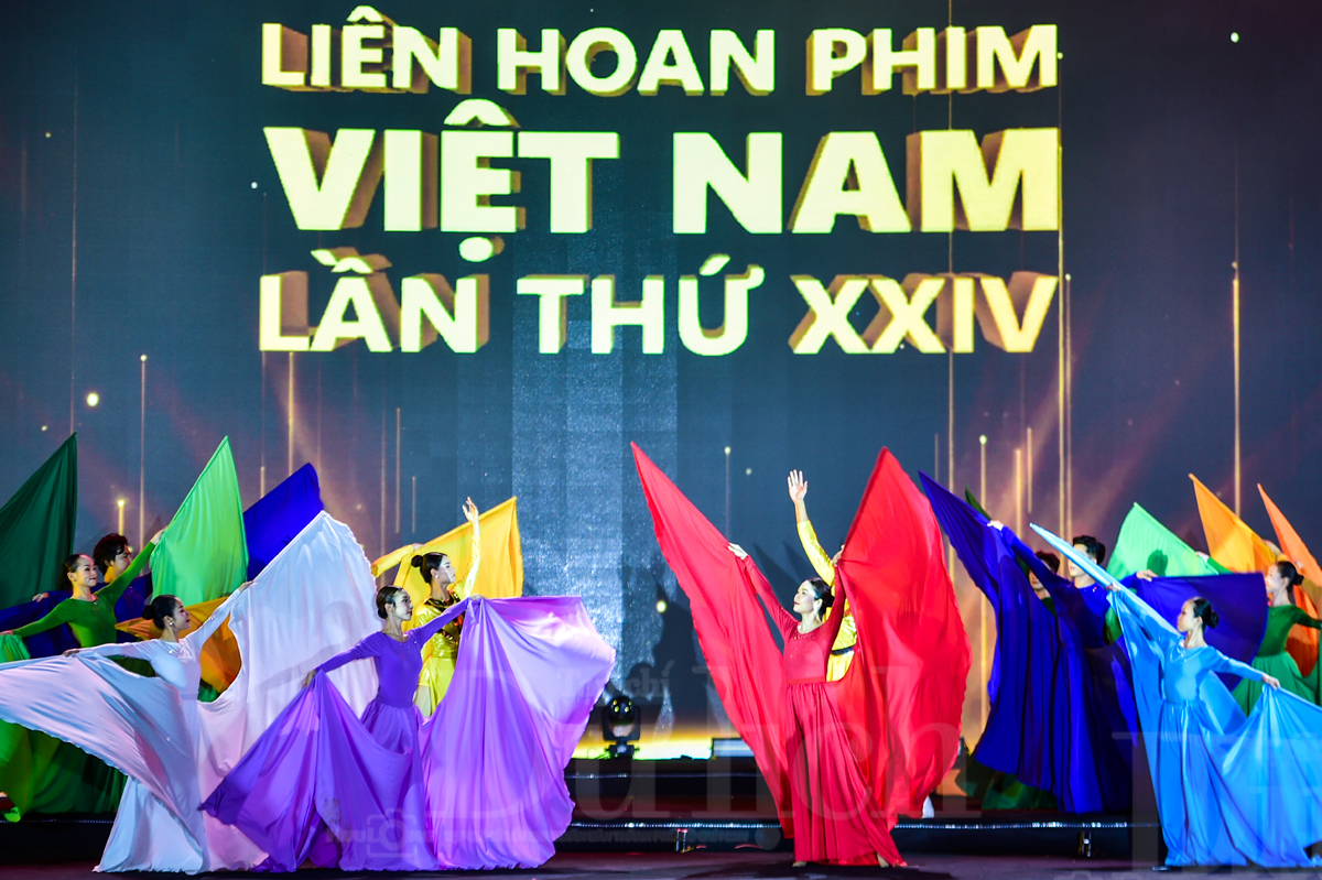 TP.HCM bừng sáng đêm chính thức trở thành Thành phố sáng tạo điện ảnh UNESCO - 1