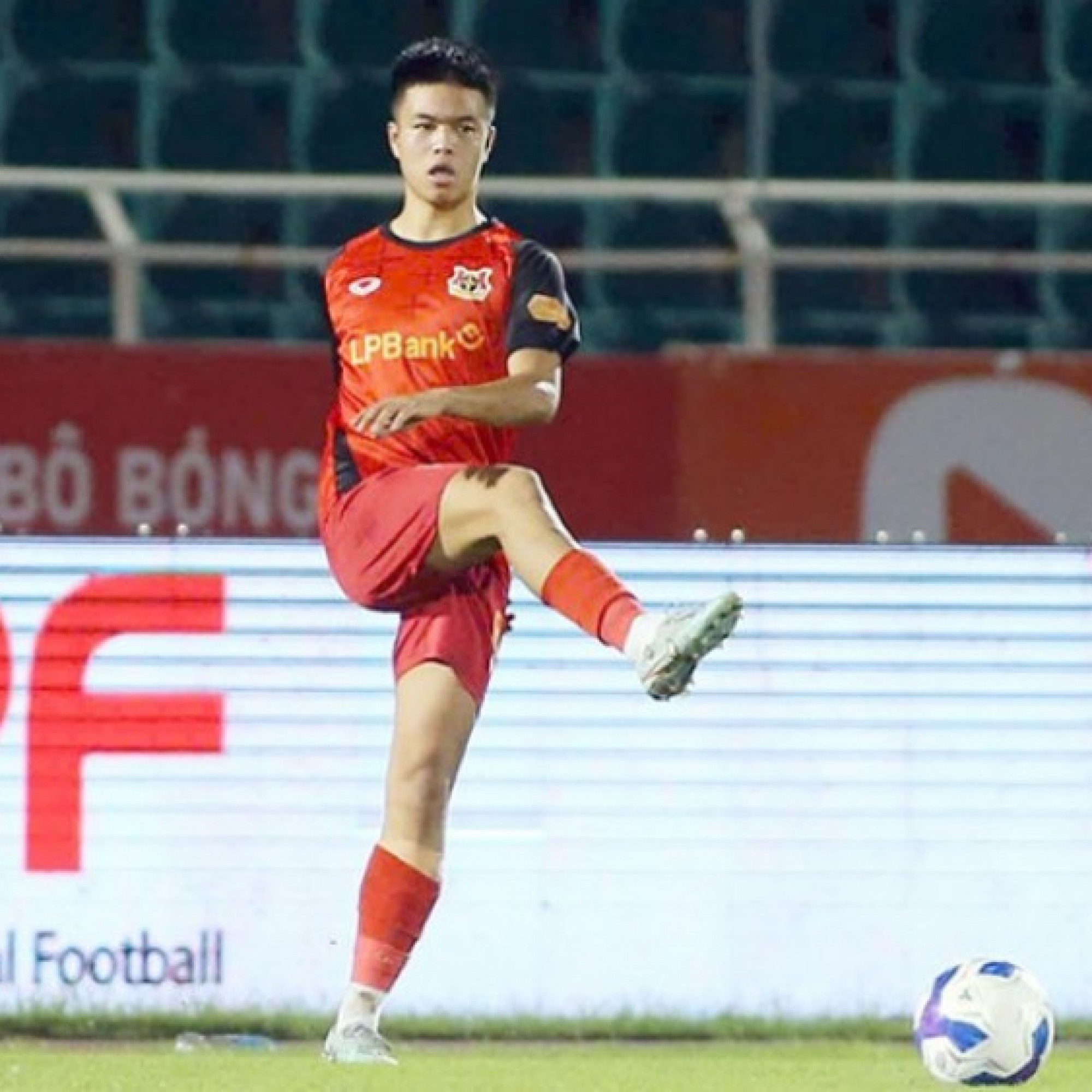  - Danh sách U22 Việt Nam dự SEA Games: Thầy Kim gọi SAO Việt kiều thay Văn Trường