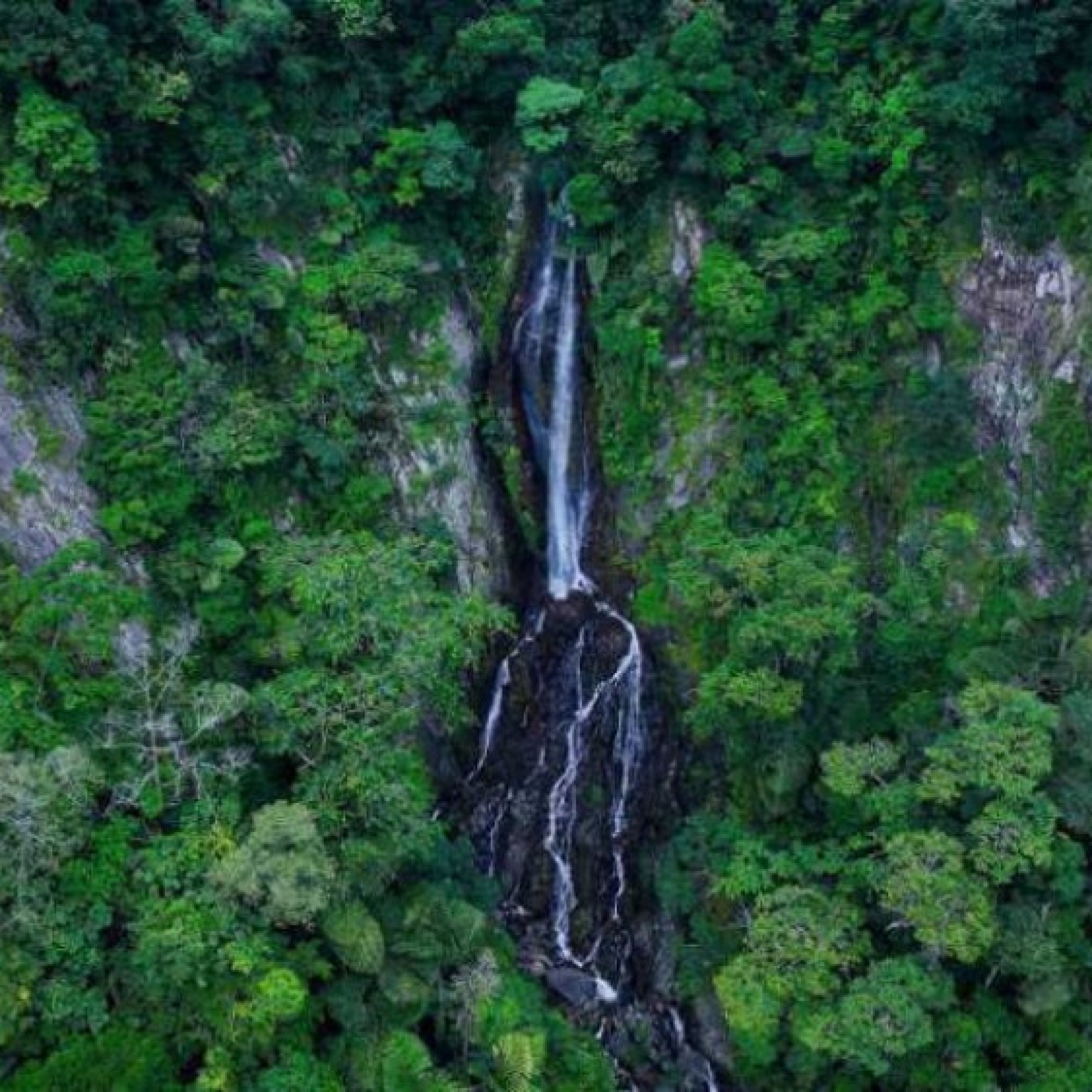 Ngọn thác được ví như 