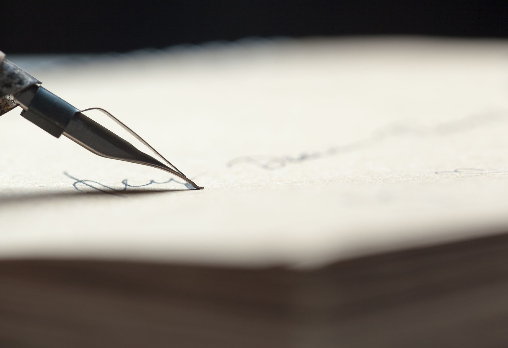 'Viết và sống': Chữa lành và thấu hiểu bản thân thông qua viết lách - 1