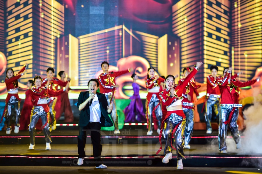 TP.HCM bừng sáng đêm chính thức trở thành Thành phố sáng tạo điện ảnh UNESCO - 7