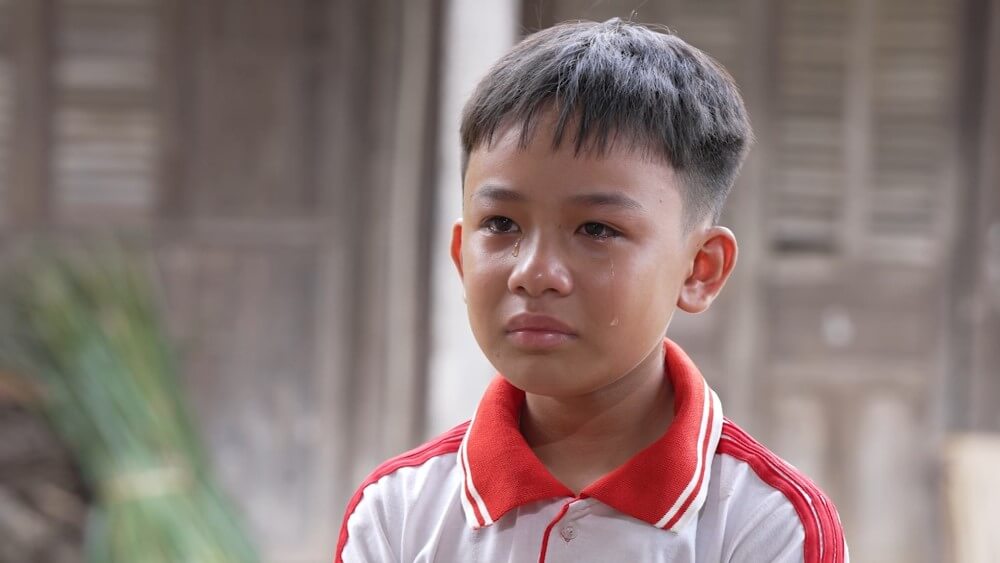 Chế Nguyễn Quỳnh Châu và ca sĩ Hồ Phi Nal góp sức mang về 100 triệu đồng cho trẻ em mồ côi - 1