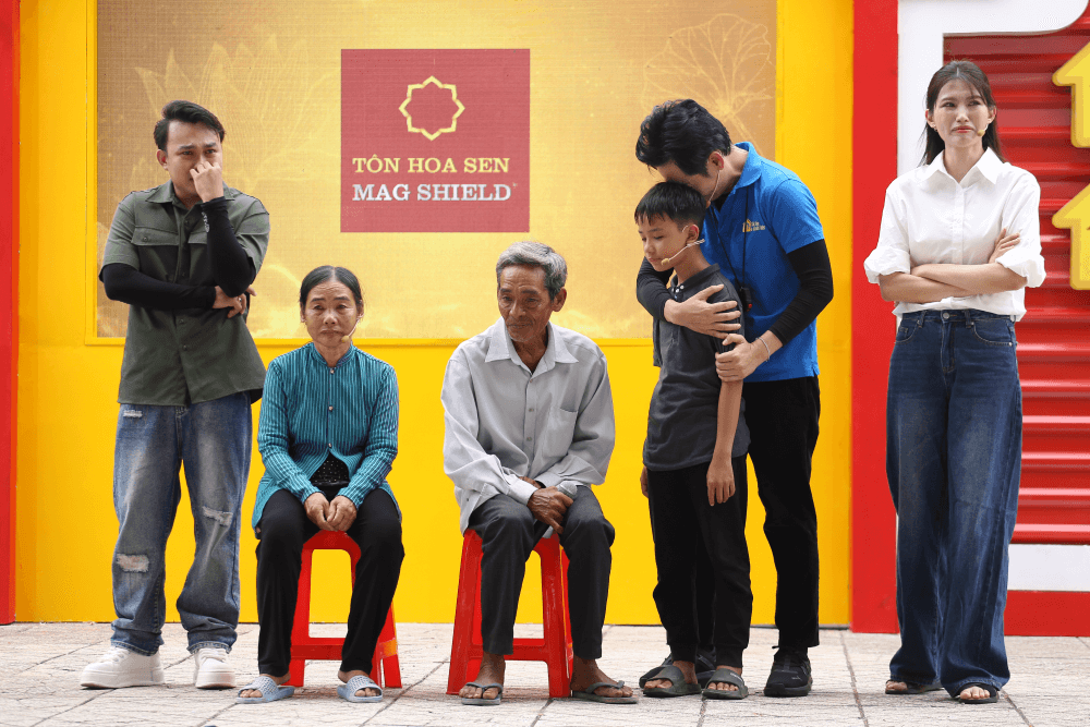 Chế Nguyễn Quỳnh Châu và ca sĩ Hồ Phi Nal góp sức mang về 100 triệu đồng cho trẻ em mồ côi - 3