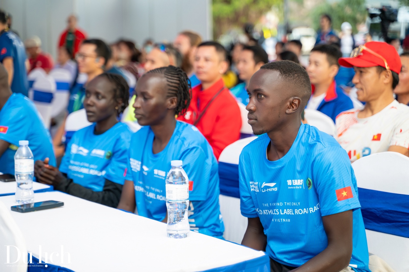 khai mac giai marathon quoc te di san ha long 2025 - 9