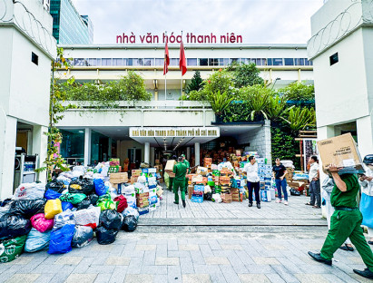 Suy ngẫm - Hành trình trái tim: TP.HCM đồng loạt mở thêm nhiều trạm, nối dài yêu thương về miền Trung ruột thịt