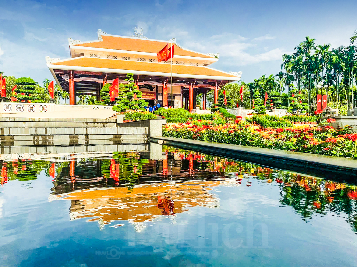 Bí thư Trần Lưu Quang về thăm Ngã Ba Giồng - Hành trình về nguồn thiêng liêng lịch sử - 9