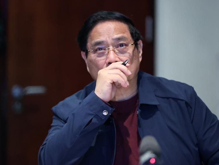 Họp khẩn lúc 2 giờ sáng, Thủ tướng yêu cầu khắc phục hậu quả thiên tai nhanh nhất, hiệu quả nhất