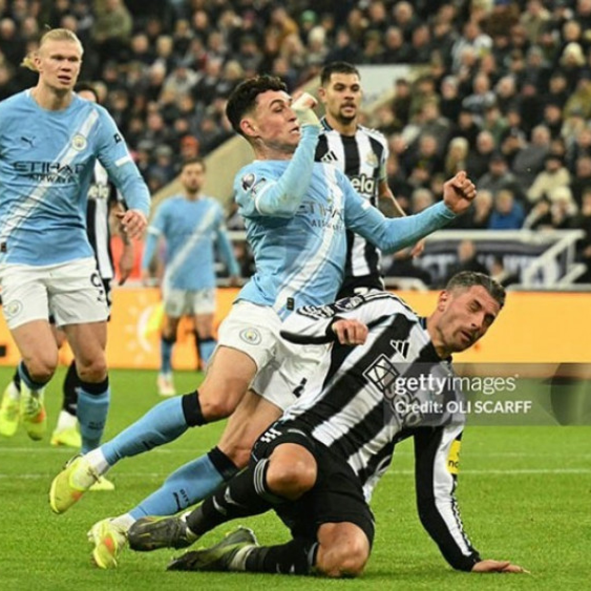  - Kết quả bóng đá Newcastle - Man City: 8 phút điên rồ, Haaland choáng váng (Ngoại hạng Anh)