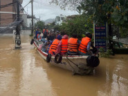 Chuyển động - Khánh Hòa cứu trợ người dân vùng lũ