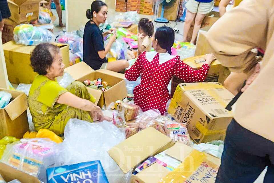 Quá tải các điểm tiếp nhận, TP.HCM triển khai ngay Chương trình tái thiết miền Trung - 5