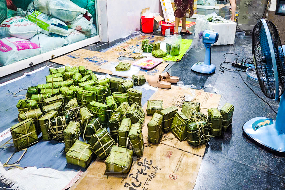 Quá tải các điểm tiếp nhận, TP.HCM triển khai ngay Chương trình tái thiết miền Trung - 6