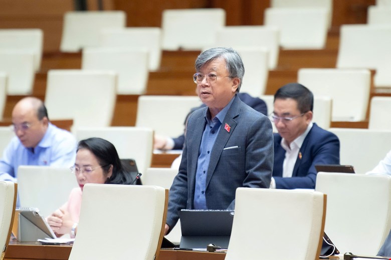 Nên có mô hình cơ quan truyền thông chủ lực đa phương tiện - 2