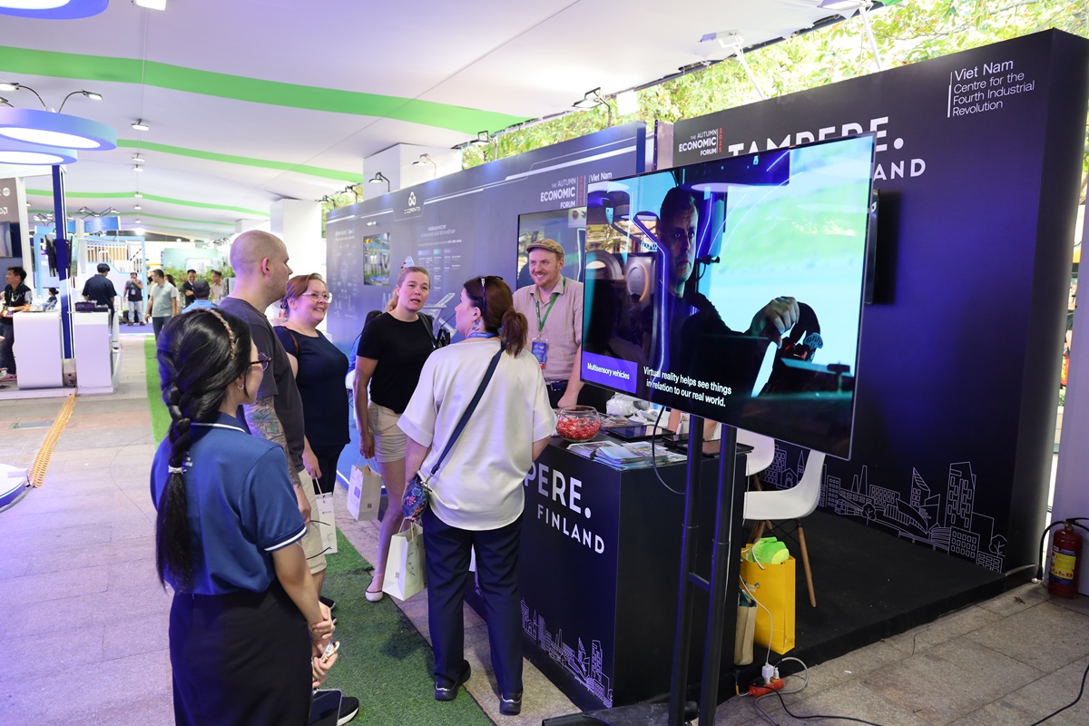 TPHCM khai mạc GRECO 2025: Bứt phá tăng trưởng xanh với nền tảng AI và công nghệ 4.0 - 7