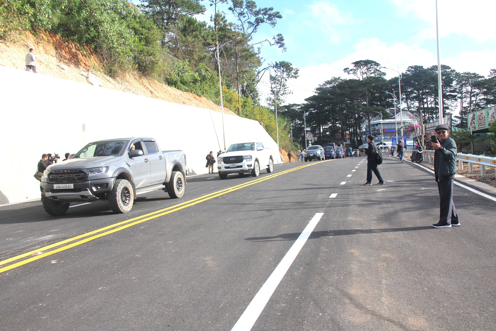 Thông xe qua đèo Prenn từ 13 giờ hôm nay - 1