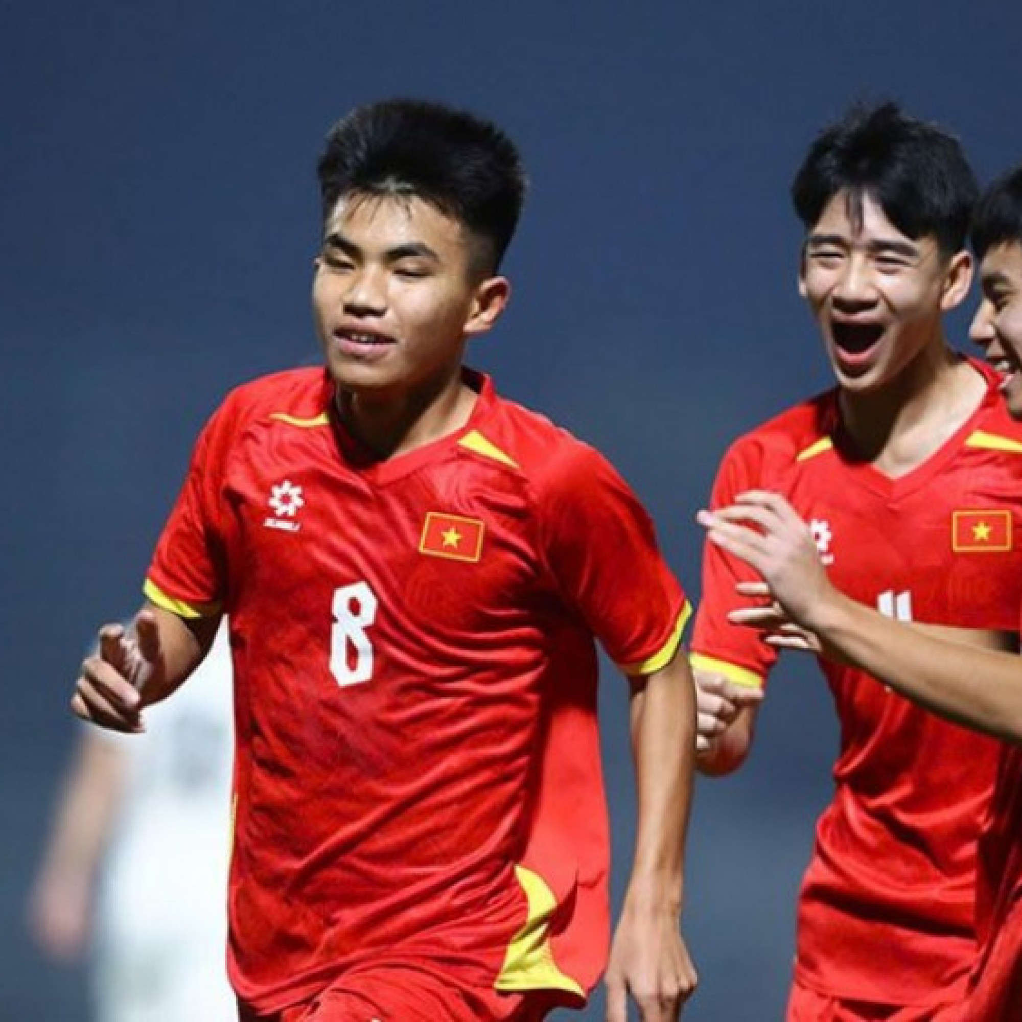  - Video bóng đá U17 Việt Nam - U17 Hồng Kông (TQ): Đòn kết liễu hiệp 2, tiếp tục đỉnh bảng (Vòng loại châu Á)