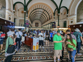  - Doanh thu du lịch TP.HCM vượt 233 nghìn tỷ đồng