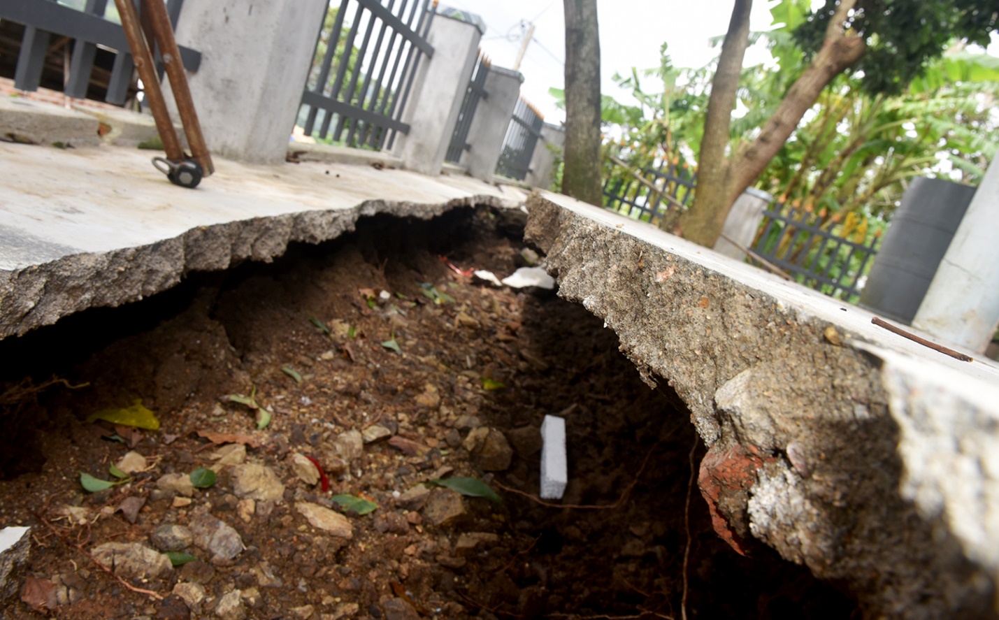 Chung tay chia sẻ mất mát, đau thương cùng người dân vùng bão, lũ miền Trung - 6