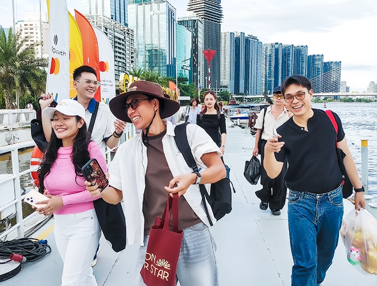 Du ngoạn sông Sài Gòn ngược về vùng Đất Thủ nghe gốm, mộc kể chuyện xưa