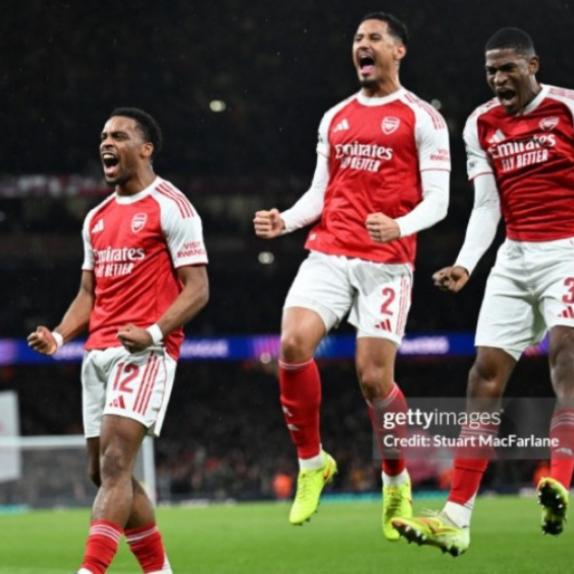  - Nóng bảng xếp hạng cúp C1: Arsenal chễm chệ ngôi đầu, Liverpool - Tottenham "chìm sâu"