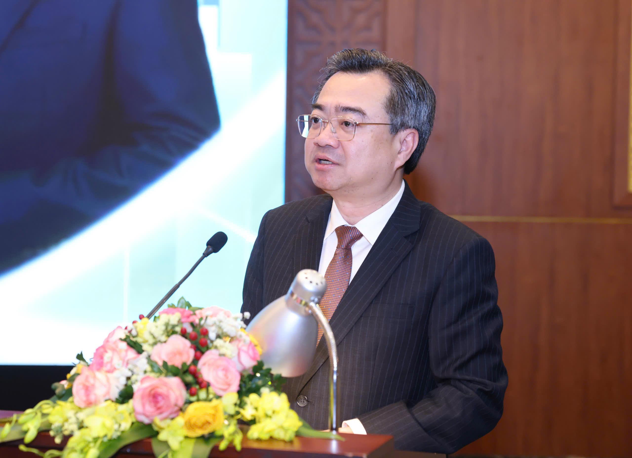 Chủ tịch UBND TP Nguyễn Văn Được: TP.HCM cần 'có áo mới, đủ rộng, đủ đẹp, đủ mạnh' - 2