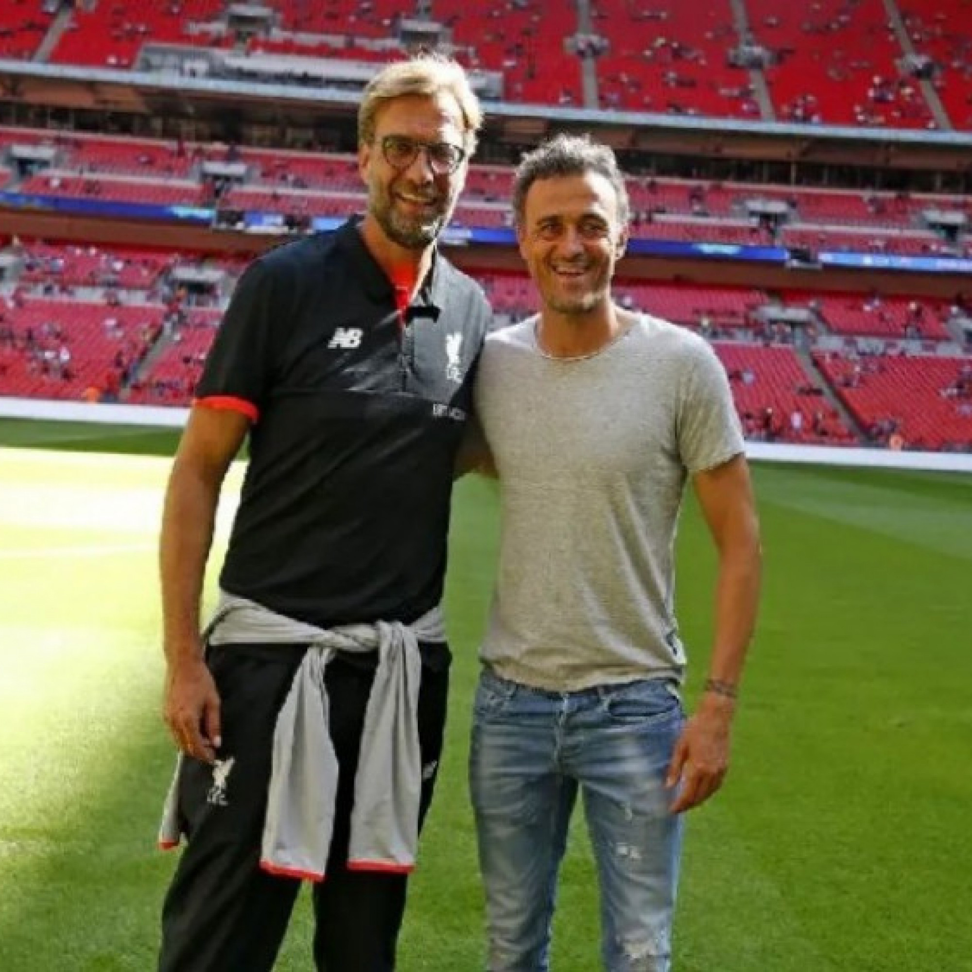  - Liverpool nhắm Enrique thay Slot, bất ngờ Klopp có thể trở lại cứu "con tàu đắm"