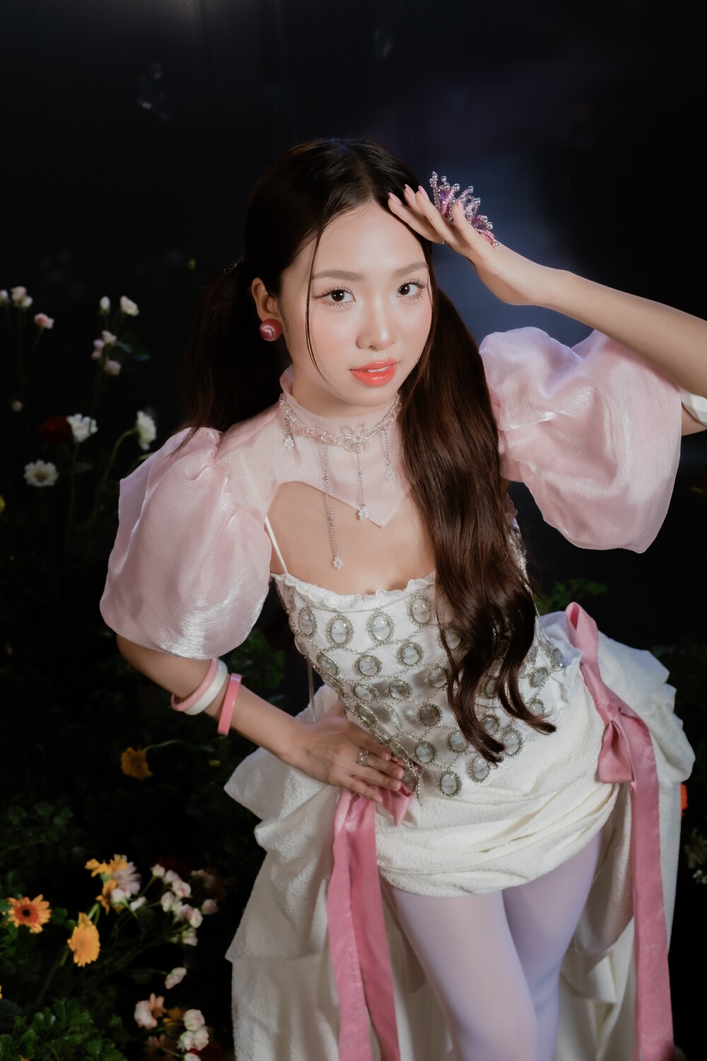 Ngô Trúc Linh kết hợp diễn viên Huy Tít trong MV “Lưu anh vào bộ nhớ” - 1