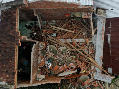  - Khu dân cư nứt toác, cả làng sơ tán không dám trở về nhà