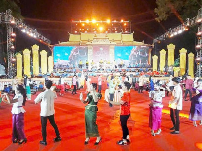 Chuyển động - Chung tay gỡ khó cho văn hóa cơ sở