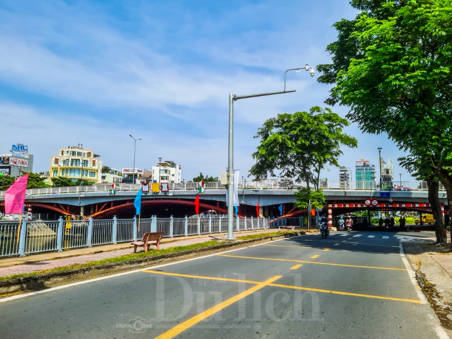 Tất bật công tác chuẩn bị cho Giải đua ghe Ngo trên kênh Nhiêu Lộc - 9