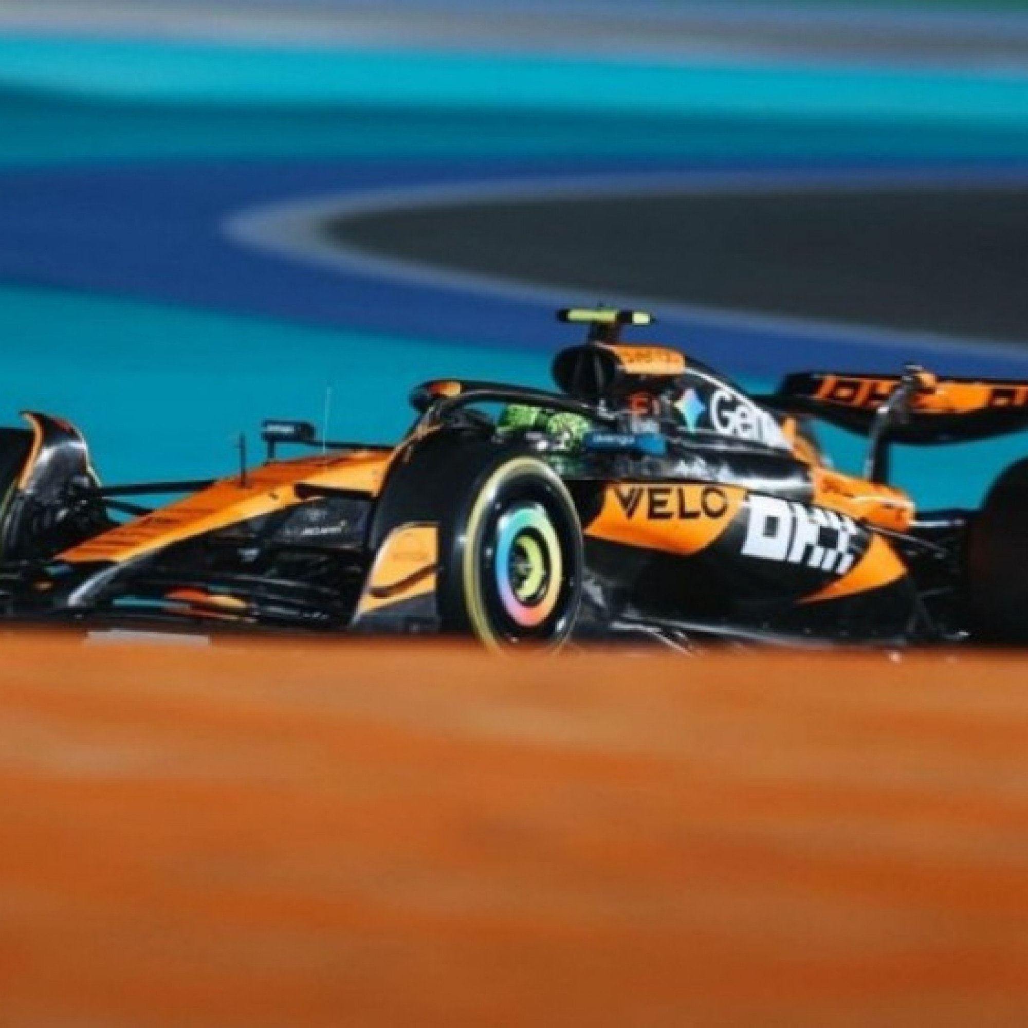  - Đua xe F1, Qatar GP: Piastri giành pole Sprint quan trọng, Verstappen chỉ xếp P6