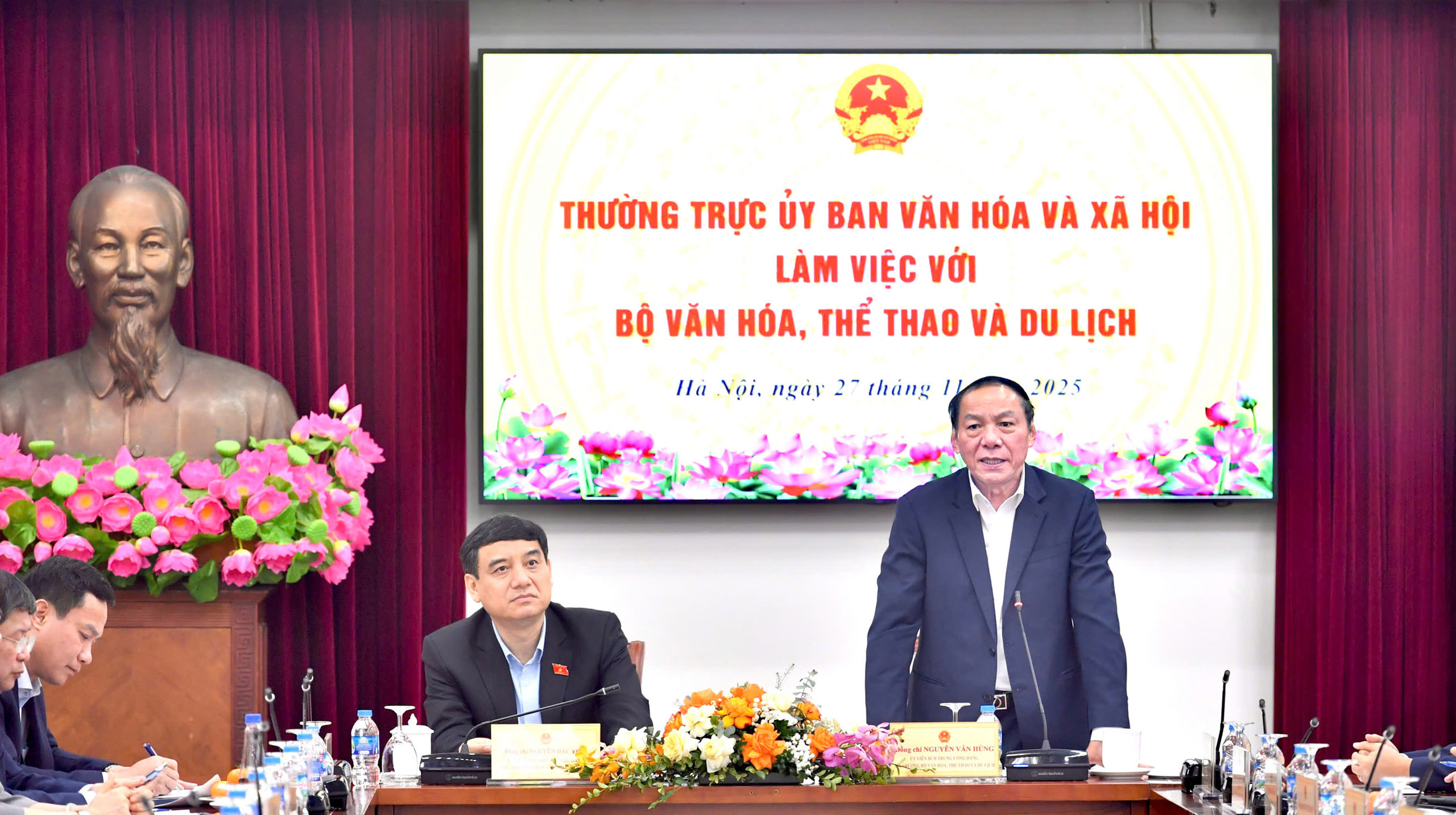 Du lịch Việt Nam năm nay thắng lớn: Du khách quốc tế vượt xa mức kỷ lục trước đại dịch - 2