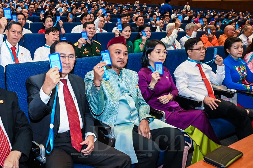 Phó Bí thư Thành ủy Nguyễn Phước Lộc tiếp tục làm Chủ tịch Ủy ban MTTQ Việt Nam TPHCM - 8