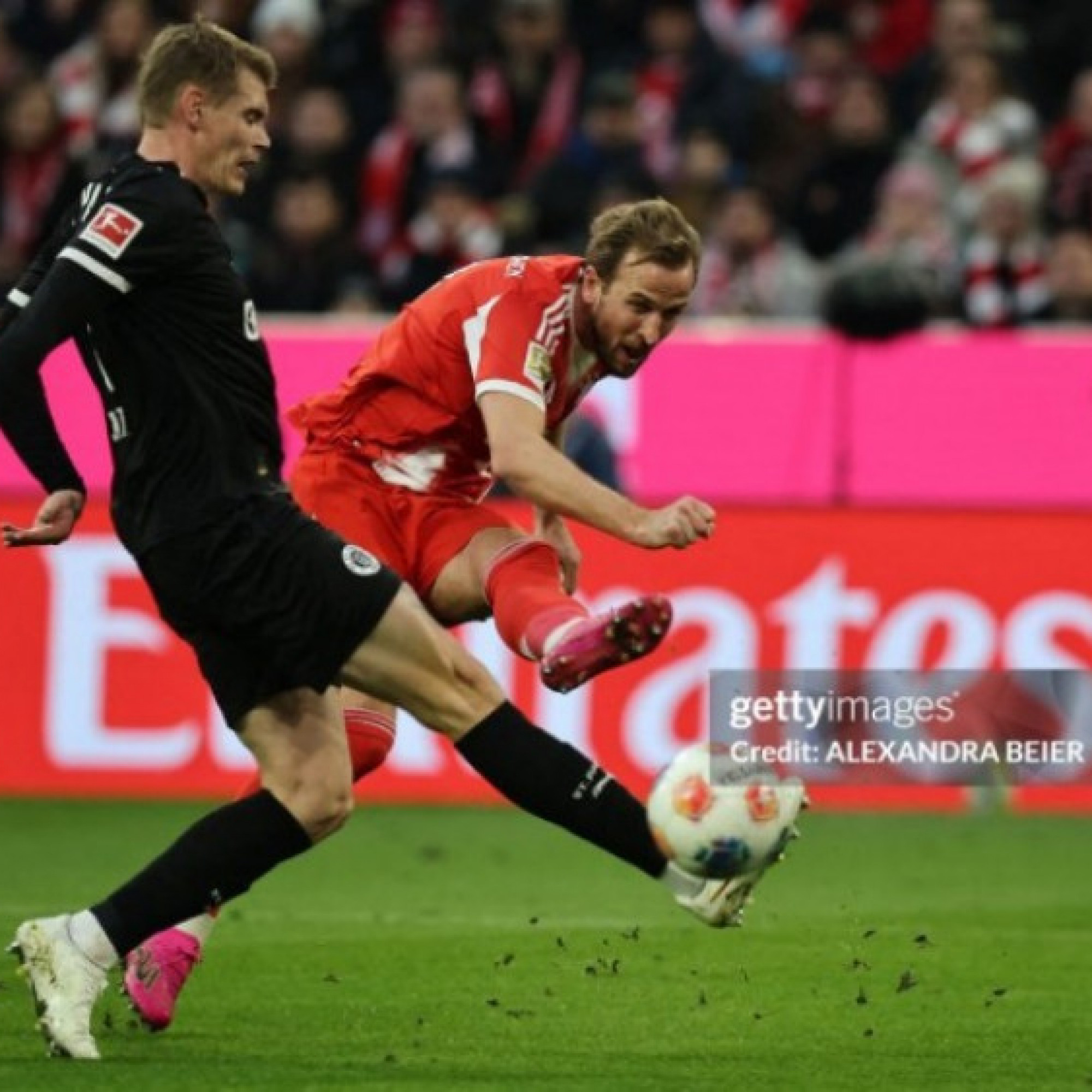  - Video bóng đá Bayern Munich - St Pauli: Giải quyết muộn màng, Jackson ấn định (Bundesliga)