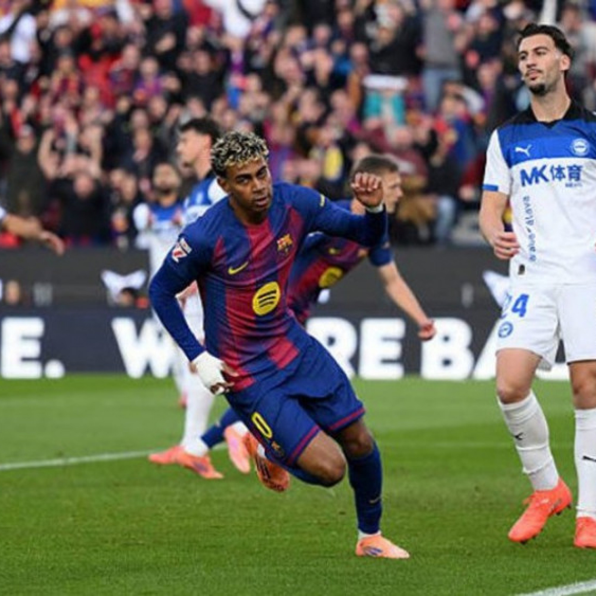  - Video bóng đá Barcelona - Alaves: Nơm nớp tới phút 90+3 (La Liga)