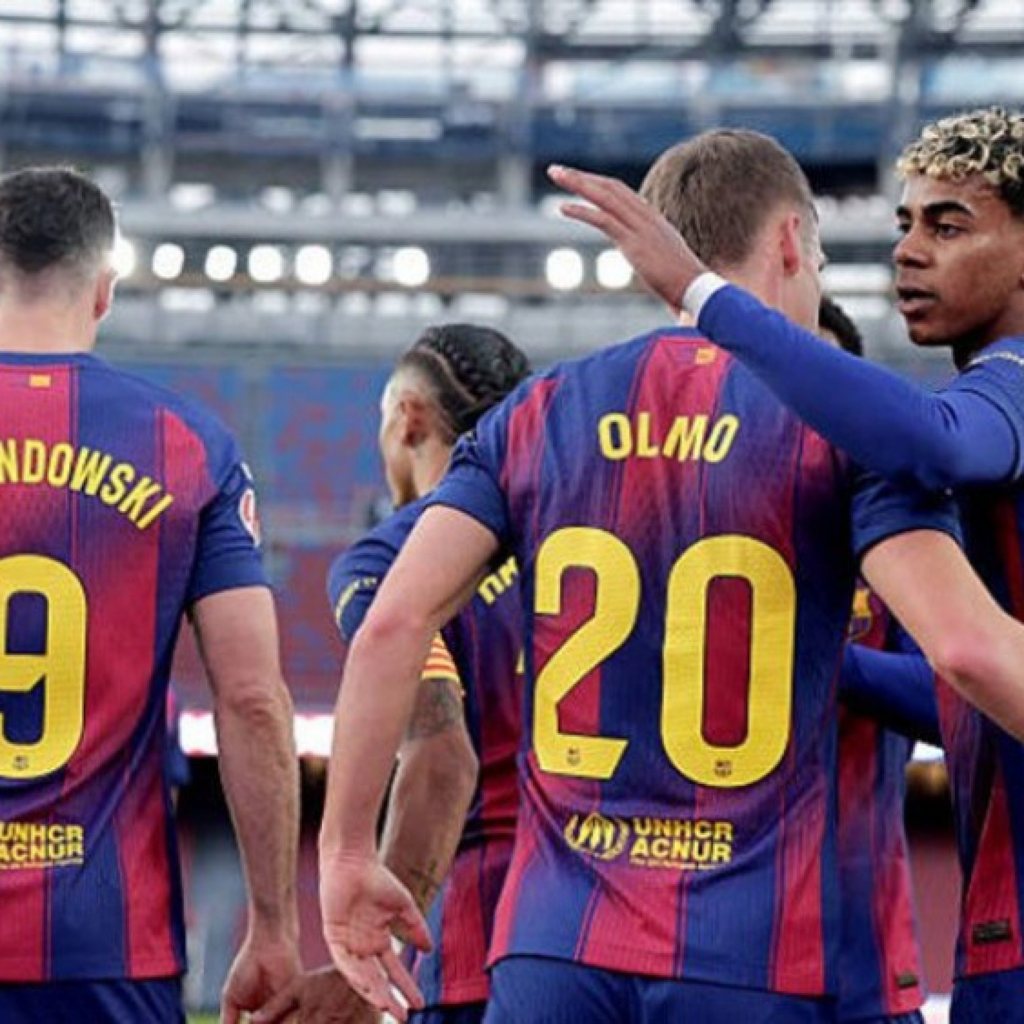  - Bảng xếp hạng La Liga: Barcelona tạm chiếm ngôi đầu