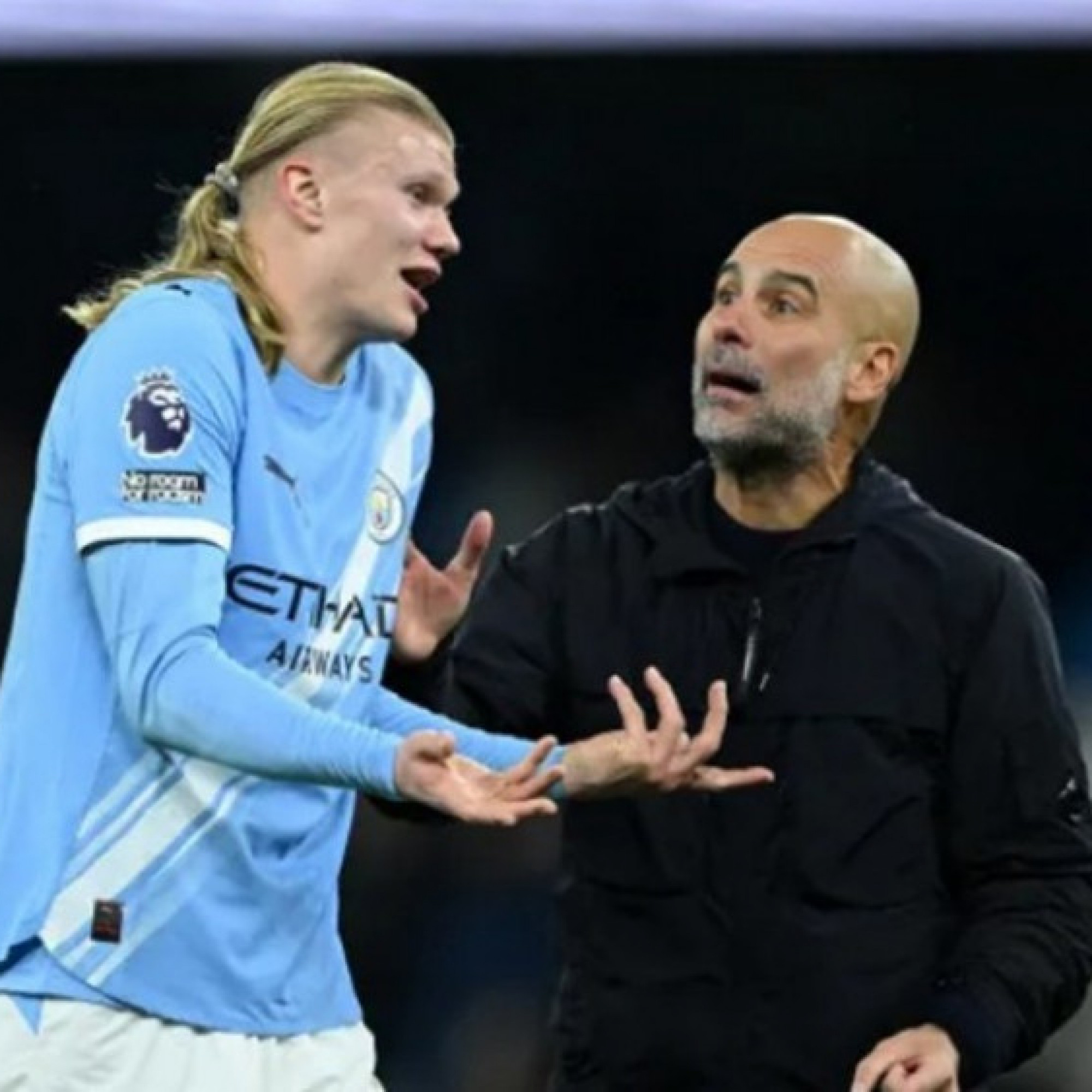  - Man City thắng kịch tính: Haaland - Pep Guardiola tranh luận nảy lửa