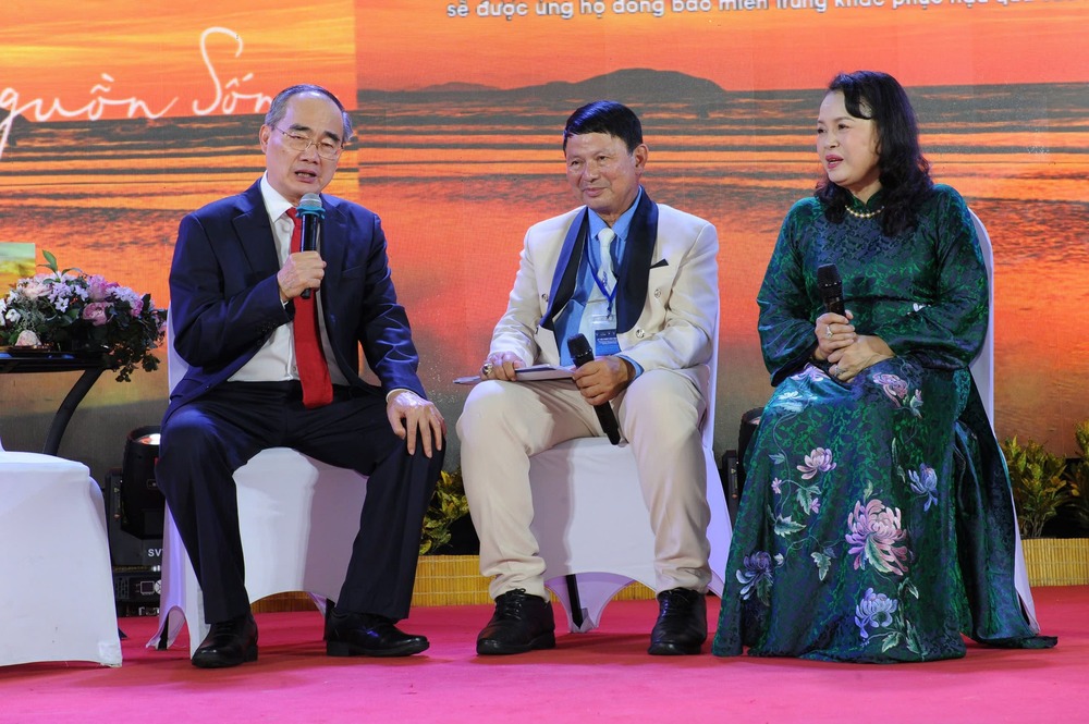 Ra mắt sách ảnh "Nguồn sống" của Hoàng Thị Bích Thảo - 3