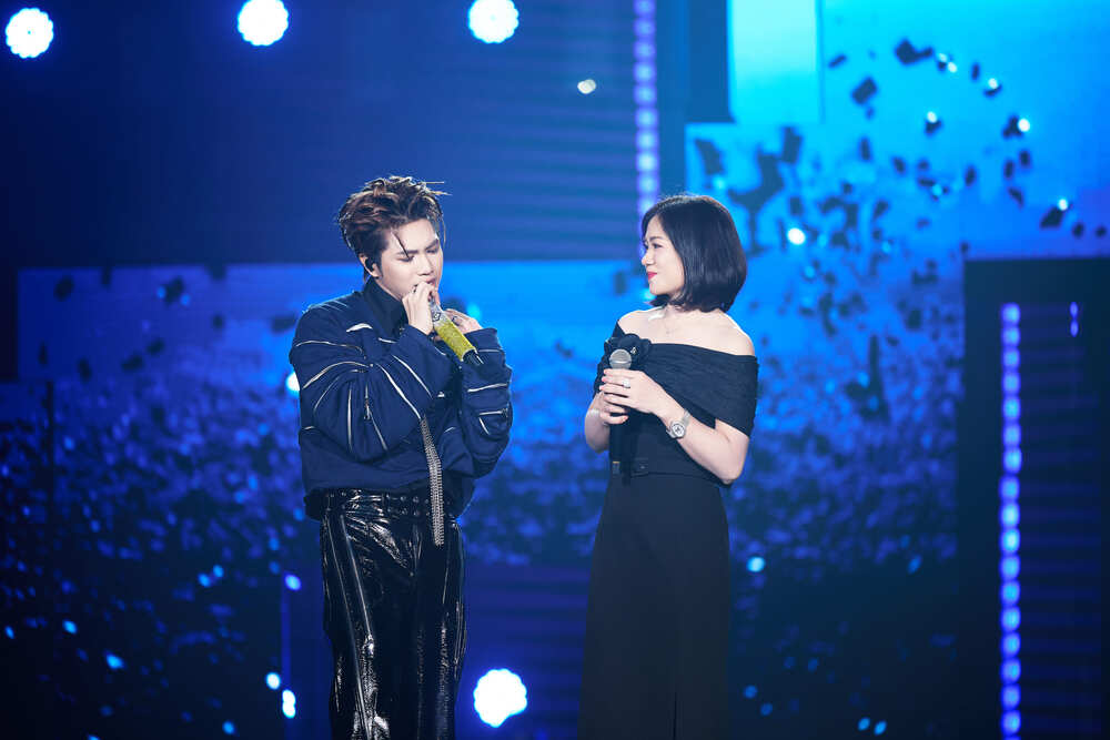 CAPTAIN BOY bị RHYDER “đánh úp” trong mini concert đầu tiên “Mặt chạm mặt” - 3