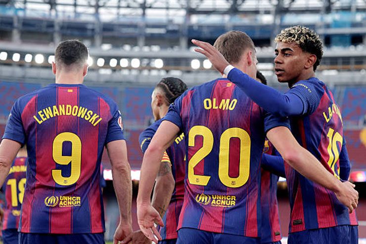 Bảng xếp hạng La Liga: Barcelona tạm chiếm ngôi đầu, Atletico bám đuổi trước thềm đại chiến - 1