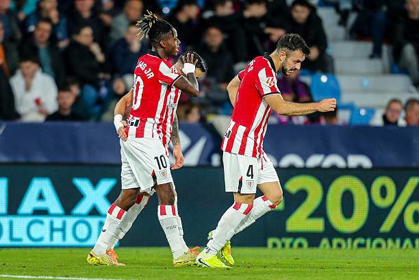 Bảng xếp hạng La Liga: Barcelona tạm chiếm ngôi đầu, Atletico bám đuổi trước thềm đại chiến - 2