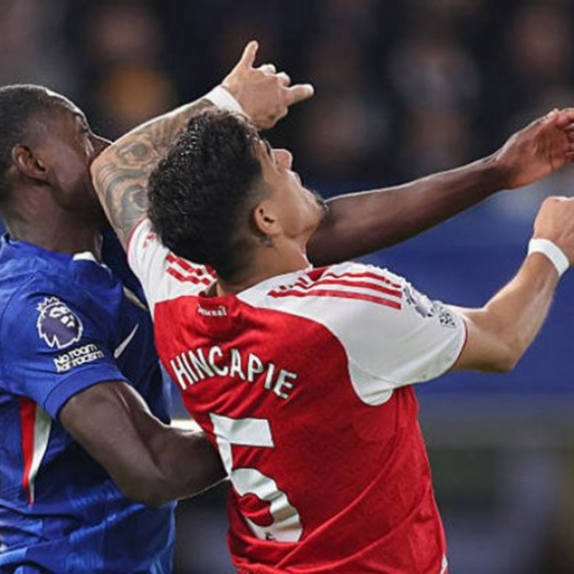  - Kết quả bóng đá Chelsea - Arsenal: "Mưa" thẻ vàng & thẻ đỏ bước ngoặt (Ngoại hạng Anh)