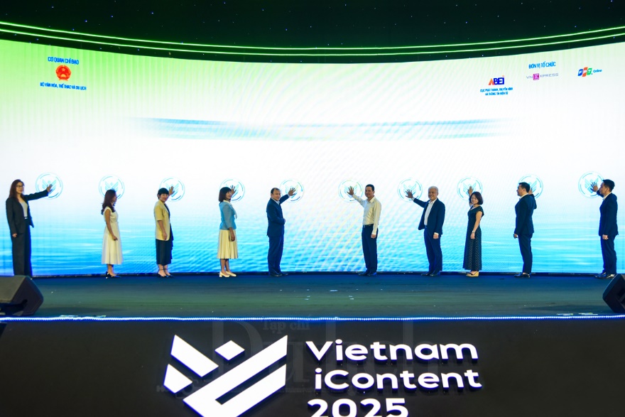 Cái bắt tay chiến lược giữa nhà quản lý và cộng đồng sáng tạo số - 3