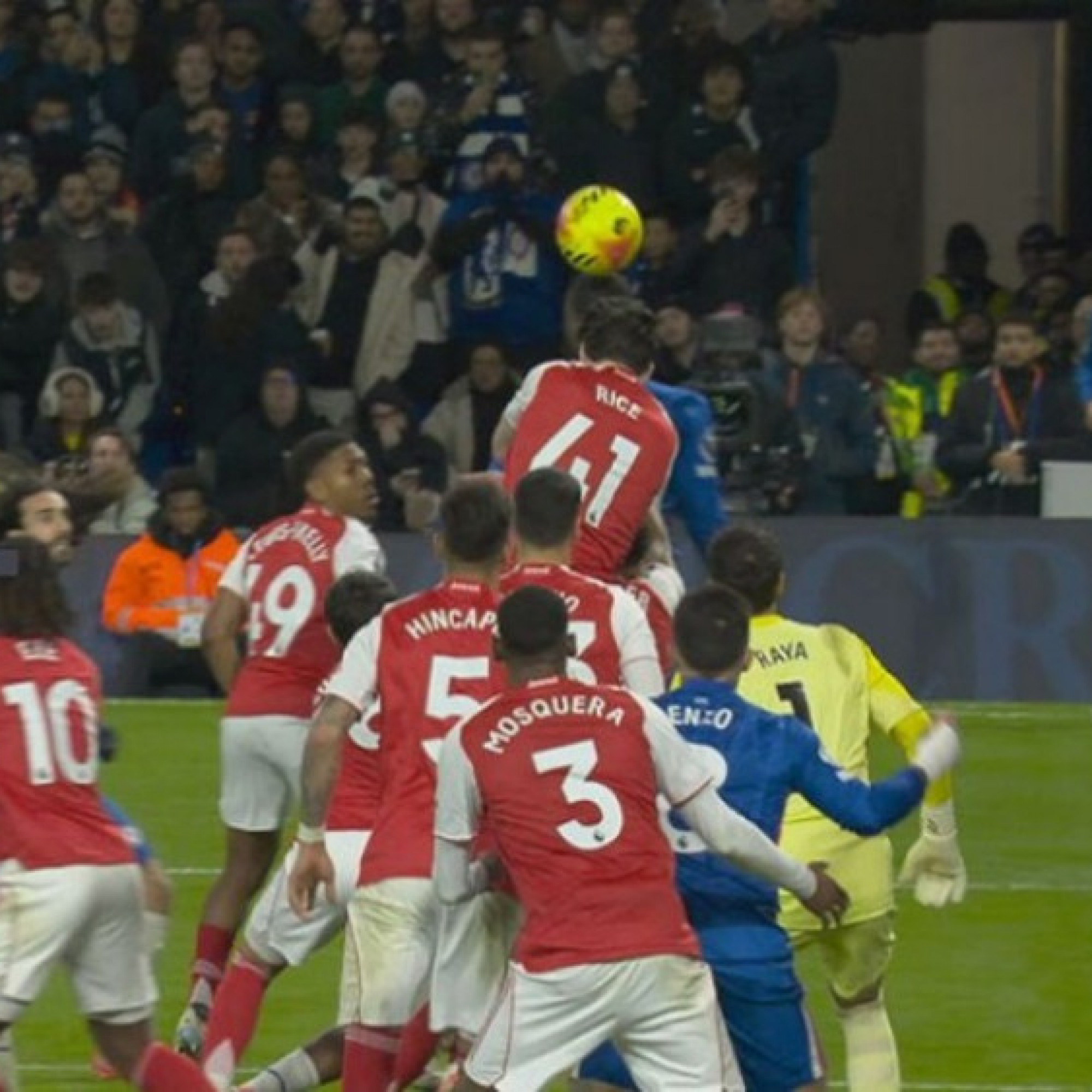  - VAR Ngoại hạng Anh gây tranh cãi: Arsenal - Liverpool bị xử ép, Chelsea hưởng lợi