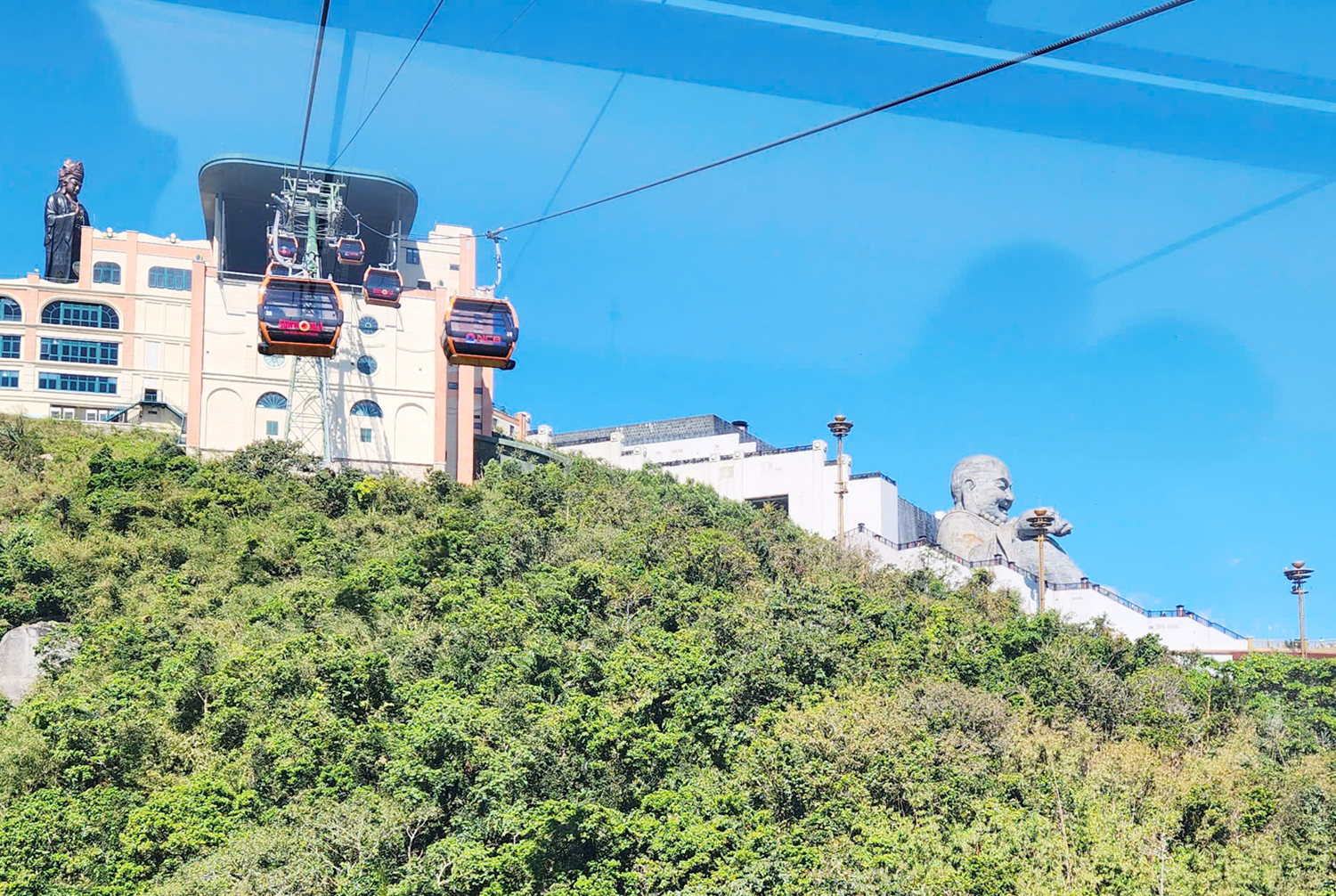 Bảo tồn di sản văn hóa trên núi Bà Đen - 3