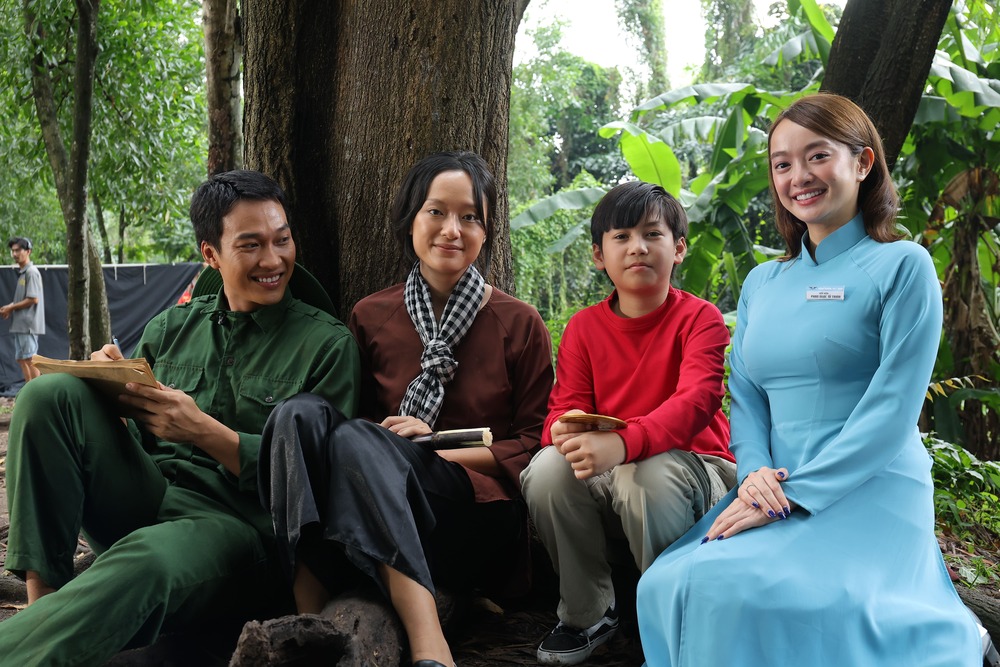 Dàn diễn viên Mưa Đỏ - Tử Chiến Trên Không - Địa Đạo hội ngộ trong teaser “Việt Nam Tinh Hoa” - 2