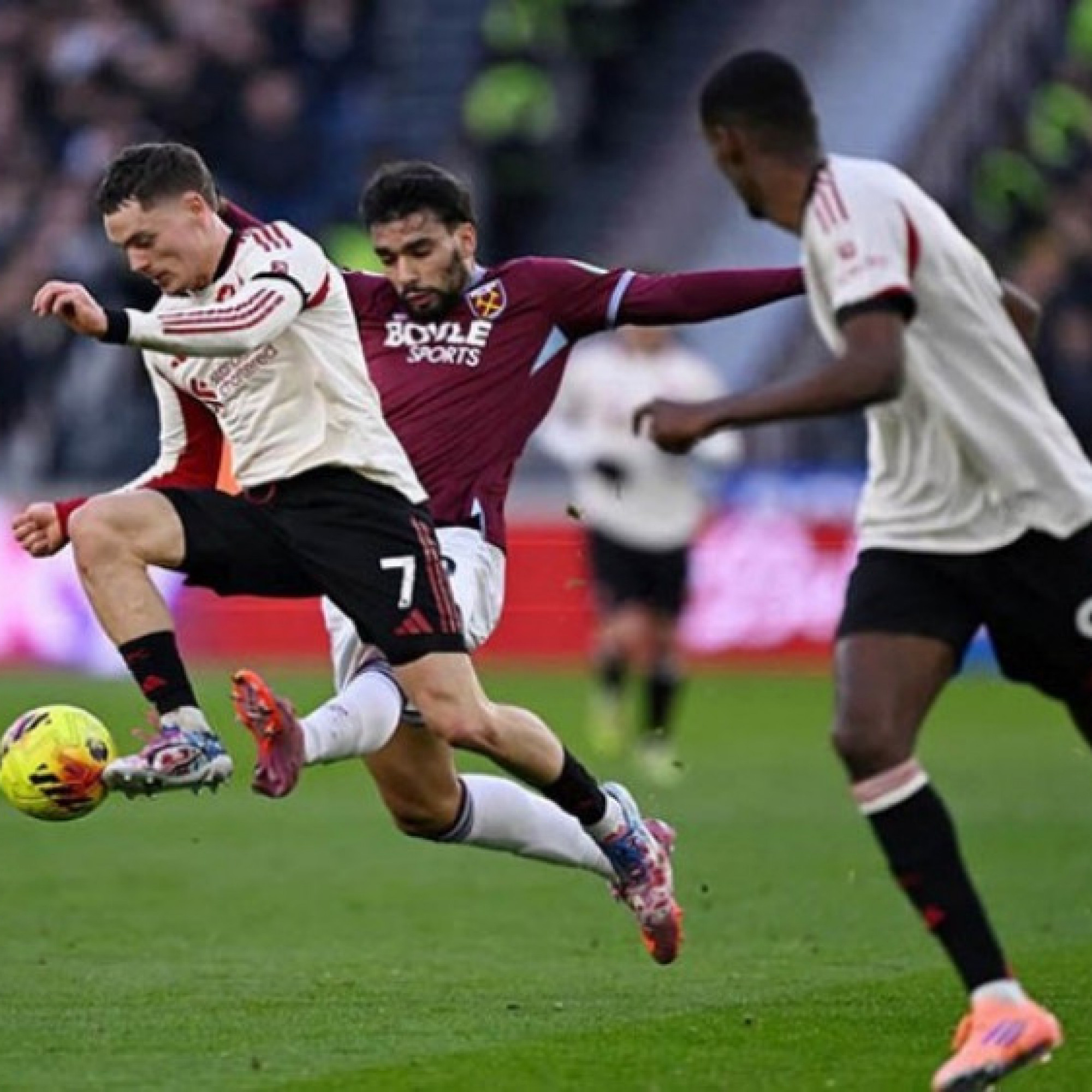  - Trực tiếp bóng đá Liverpool - Sunderland: Nỗi lo nơi đất khách (Ngoại hạng Anh)