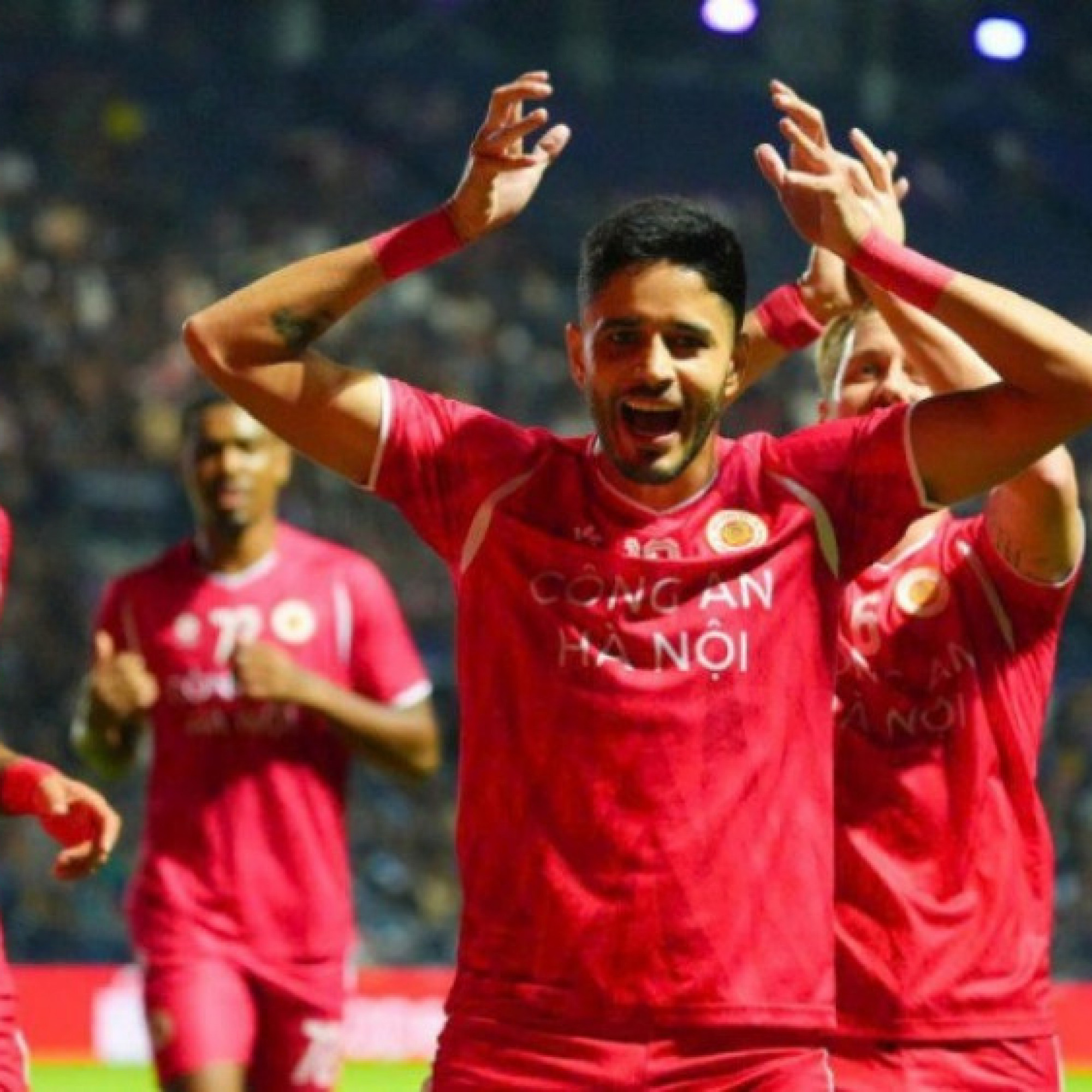  - Video bóng đá Buriram - Công an Hà Nội: Bước ngoặt thẻ đỏ, penalty phút 90+1 (Cúp C1 Đông Nam Á)