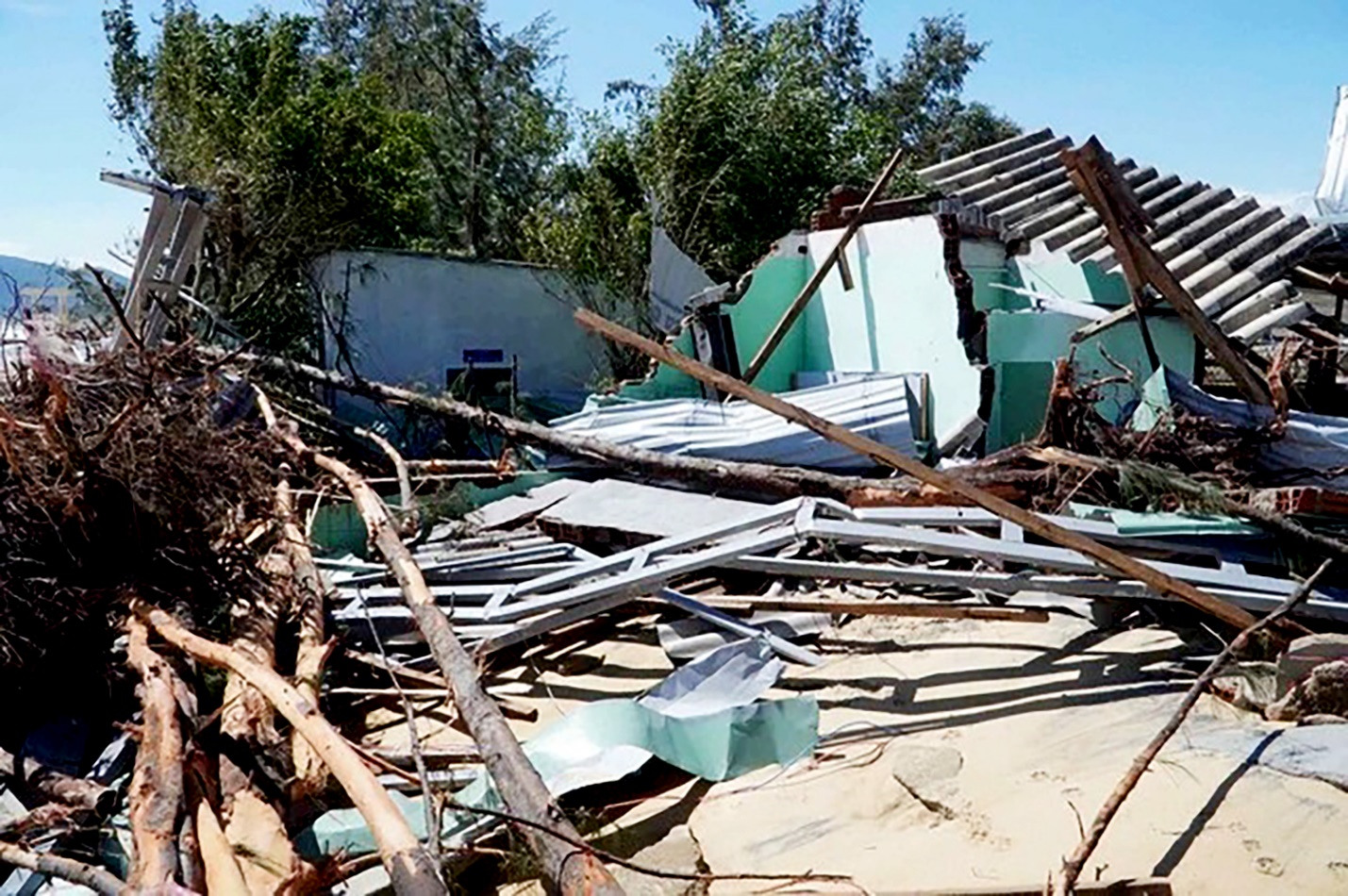 Gia Lai di dời gần 1.900 hộ dân vùng ảnh hưởng bão, lũ đến nơi ở mới - 4